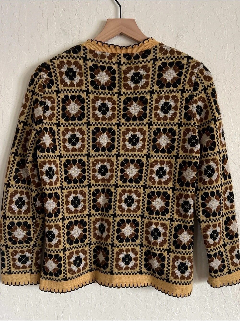Vintage 70s Catalina Jacquard Knit Cardigan Sweater Medium Floral Granny Square